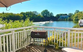 Modern Lakefront Lodge W Deck Water Views